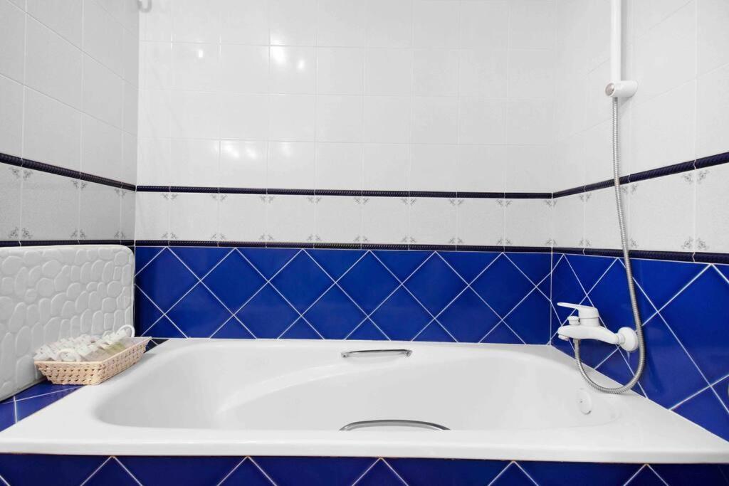 Duplex Tematico Andaluz Con Agradable Terraza - El Mirador De Benahavis 2 Apartment Ngoại thất bức ảnh