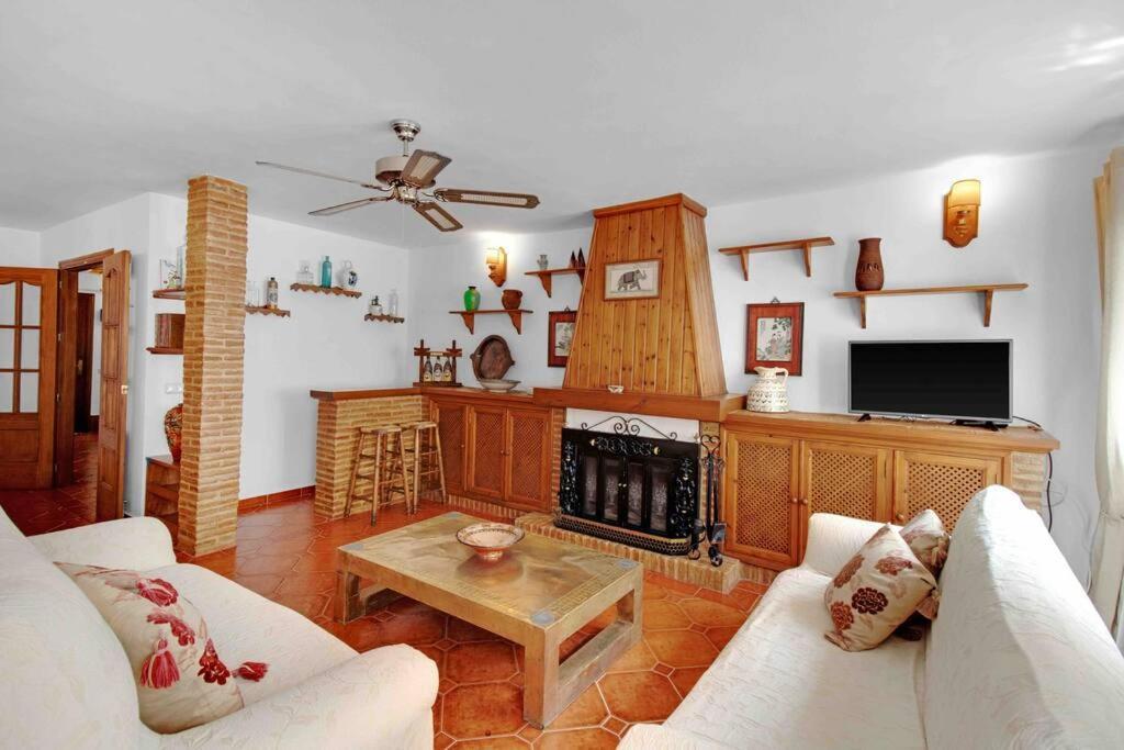 Duplex Tematico Andaluz Con Agradable Terraza - El Mirador De Benahavis 2 Apartment Ngoại thất bức ảnh